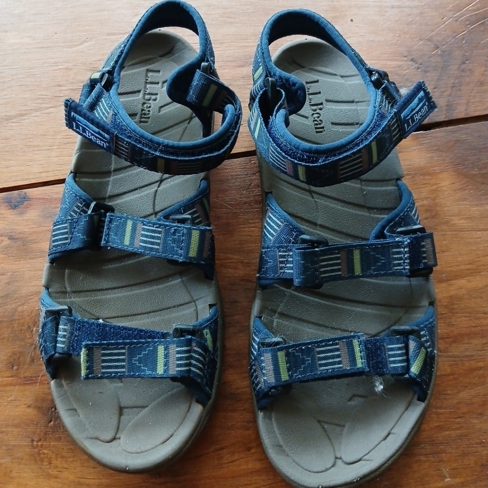 LL Bean Kids Size 2 Sandals Blue Aztec Fisherman